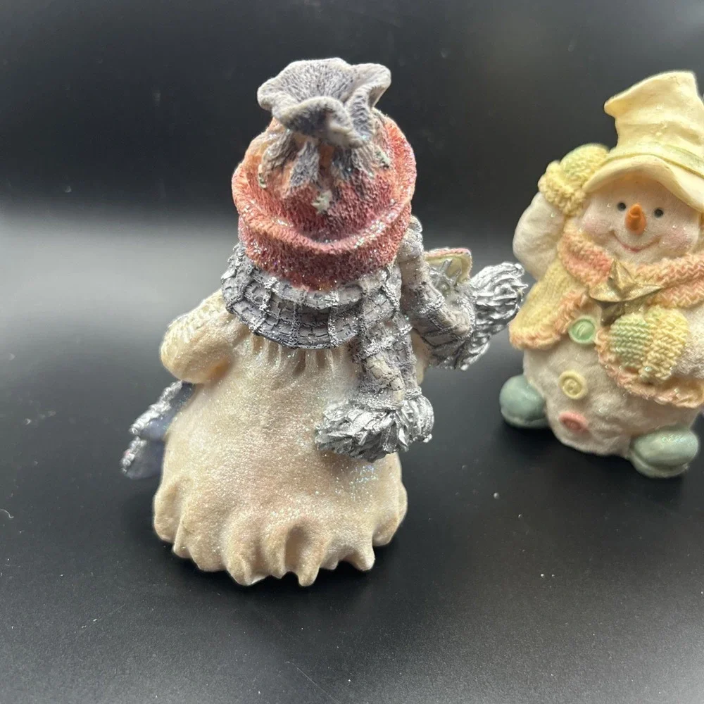 Vintage - SNOWMAN & SNOWWOMAN BEAUTIFULLY DETAILED 4.5